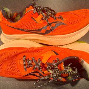 Saucony Women's Guide 15 S10684-45 Orange Running Shoes Sneakers Size 9